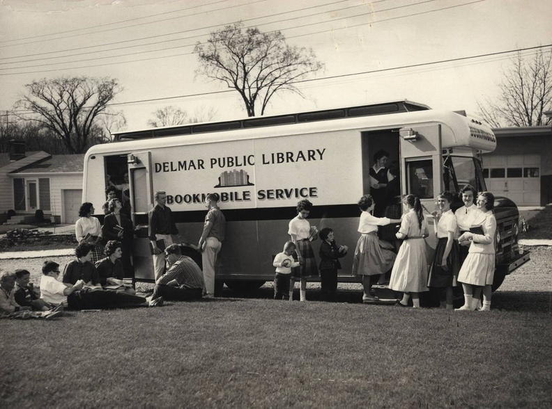 Bookmobile 1.jpg