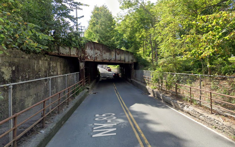 Slingerlands Rail Overpass.jpg