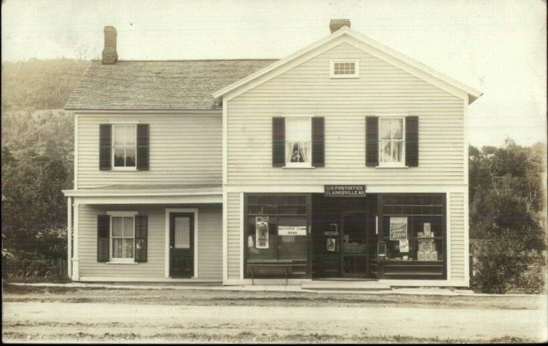 Clarksville Post Office and Store.jpg