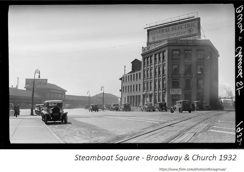 BroadwayChurch1932.jpg