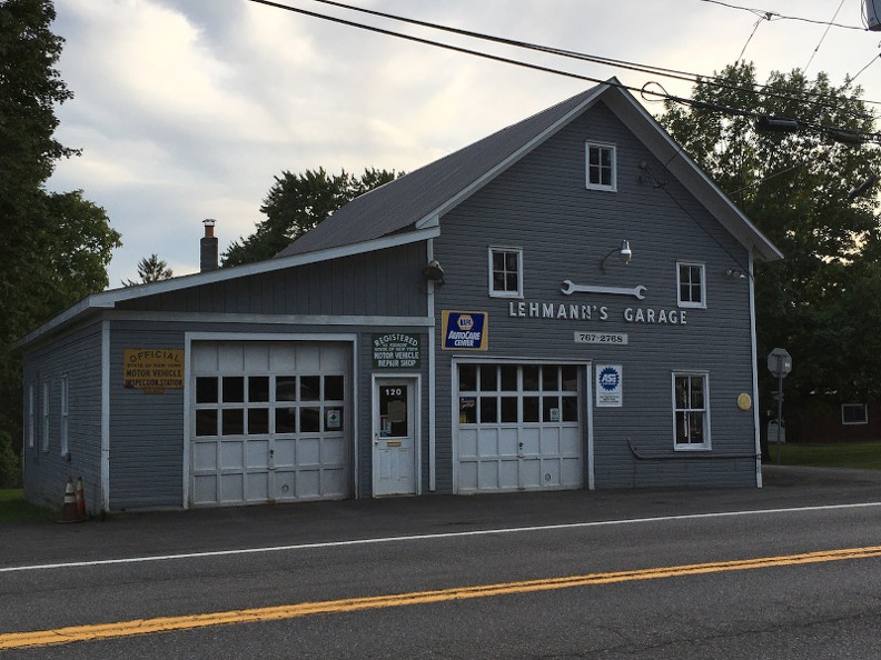 Lehmanns Garage.jpg