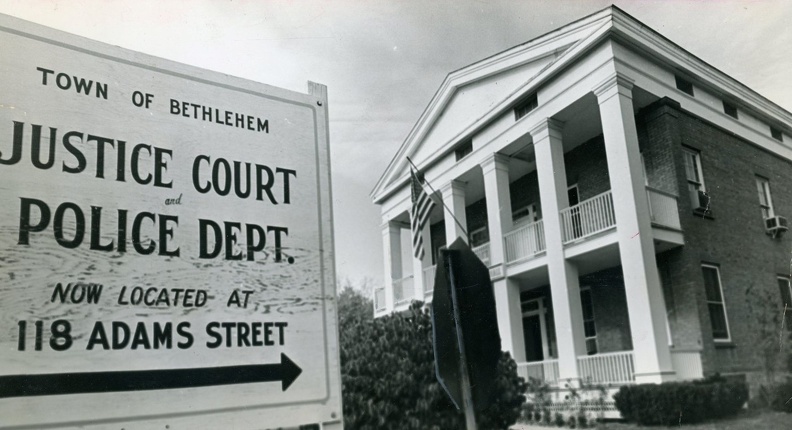 CourtHouse.jpg