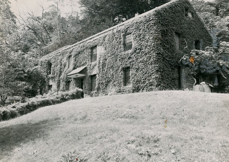 Jesuit Retreat House.jpg