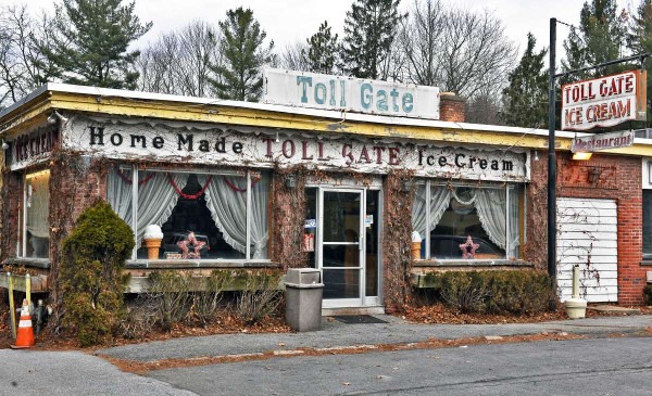 Tollgate 10.jpg