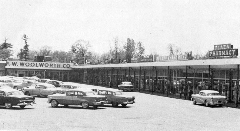 Delaware Plaza 2.jpg